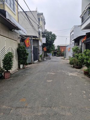 đất 1 sẹc đường lê thị hoa 52m2 giá 3 tỷ thương lượng