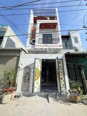 chính chủ bán gấp căn nhà mt đường ngay trung tâm thuận an 1 tỷ812 -69m2 shr liên hệ sđt 