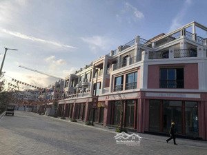 chỉ với 4,8 tỷ sở hữu ngay căn shophouse tại tt cát bà - hải phòng. lh 