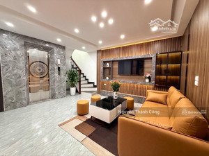 nhà vip phố định công thượng ở sướng_sát mặt phố_thang máy_10m ra ô tô tránh_6 tầng 4pn_quanh 10t