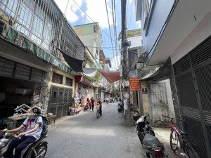 mặt ngõ vĩnh hưng, oto tô tránh, kinh doanh sầm uất dt 60m2, 5 tầng, giá chỉ hơn 200tr/m2