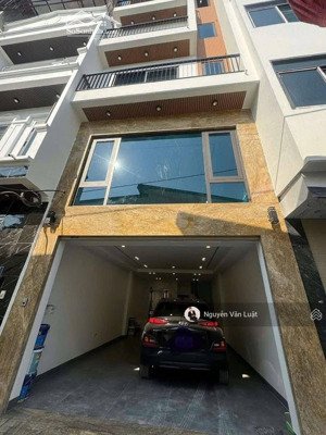 nhà mới ngoại giao đoàn 60m,6 tầng , ngõ thông trước nhà 7m ô tô tránh ,kinh doanh sần uất