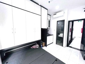 toà ccmn tại mỹ đình 48m2 kết cấu 7 tầng.12 pnkk. giá chỉ 11,x tỷ. cách bến xe 100m. ô tô gần