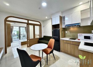 căn hộ cao cấp - 1pn ban công - máy giặt riêng ngay ga metro, bến thành, takashimaya quận 1