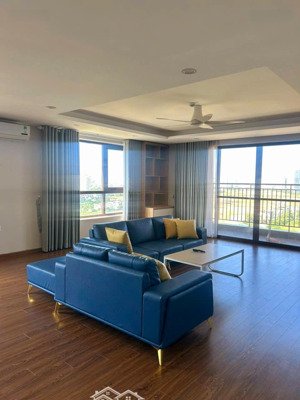 cho thuê căn góc udic westlake - tây hồ rộng 168m² có 3 ngủ, slot ô tô đỗ hầm