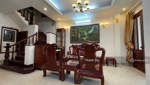 cho thuê nhà nguyên căn, kinh doanh, lâm hạ long biên, ô tô tránh.
80m2 x4t giá 20 tr