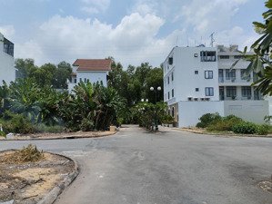 chủ gửi bán gấp lô a2-14 dự án thế kỷ 21, diện tích 144,7 = 8x20 giá bán 215tr/m