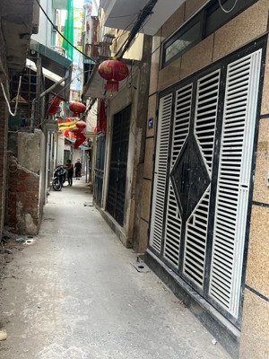 bán nhà riêng tại võng thị, tây hồ, hà nội. mặt ngách thông - vài bước ra hồ tây - full nội thất