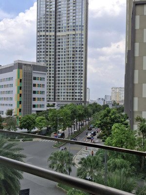 bán căn hộ studio tại vinhomes central park, đường điện biên phủ, f22, quận bình thạnh, tp.hcm.