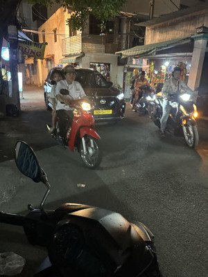 hẻm 5m - đường thông thoáng - chủ cần bán rất gấp - giá 9tỷ6 thương lượng - diện tích: 6,9 x 14m