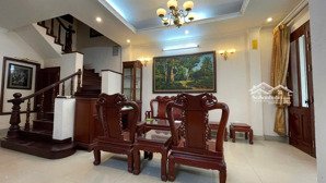 cho thuê nhà nguyên căn phố lâm hạ, long biên ô tô tránh phù hợp ở / văn phòng / kd sạch