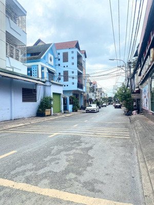 nhà mặt tiền nhỏ xinh, full nội thất - lê văn việt - 23m2 - 8tr/tháng