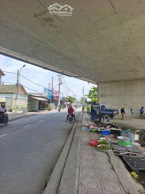 đất giá: 4tr/m2, dt: 2440m2, đường 6m, lô nhì lê văn lương, xã nhơn đức, nhà bè