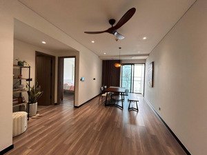 chỉ 15tr em cho thuê căn hộ 1pn 50m2 full nội thất tòa t3 soho heritage tây hồ