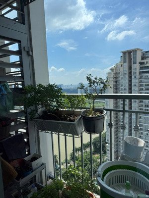 bán 1pn sổ hồng giá 7,5 tỷ tại vinhomes central park diện tích gần 53m2 bao phí