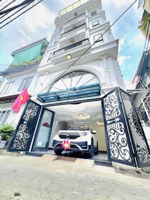 hàng hiếm tại nguyễn văn linh, 11,6 tỷ, 50m2, 6 tầng, thang máy lô góc, ô tô tránh