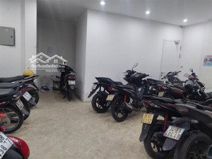 bán tòa chung cư mini gần hoàng quốc việt - gần các trường đại học, cao đẳng