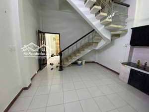 bán nhà 5x21 có 2 mặt tiền nơ trang long ngay gần vincome nguyễn xí xây được 1 hầm 6 lầu