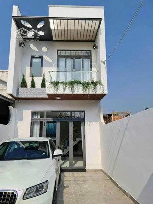 xuất hiện căn nhà 96m2 sổ riêng thổ cư ngay kdc sư đoàn 370, cổng 2 sân bay biên hòa