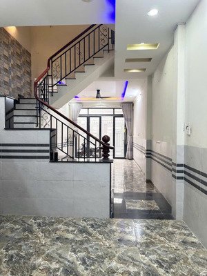 nhà khu đồng bộ lê đức thọ - đường 30 p.6. 4x16m. trệt 3 lầu. giá 8ti5 tl