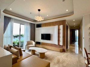 cho thuê căn hộ 3 phòng ngủ phú mỹ hưng, giá 28 triệu, sẵn sàng ở ngay. lh 