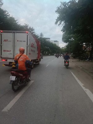 giảm 1 tỷ, mặt phố lê trọng tấn 50m2, nhà cấp 4, giá đầu tư