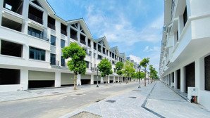duy nhất 1 căn đường 17m khu đông dương dự án hinode royal park. dt 95m2 giá 18 tỷ. lh: 