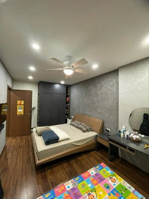 cho thuê cc 3pn, 2wc, 95m2 tại n01-t1 ngoại giao đoàn, giá cực chất 18 triệu