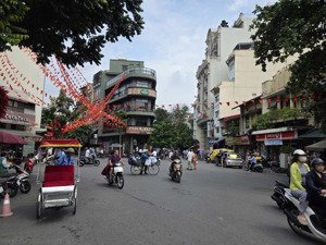 cho thuê nhà mặt phố tô hiệu, siêu phẩm ,diện tích:303m2x3tầng, mặt tiền:15m, showroom, nhà hàng