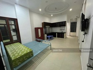 cho thuê phòng 50m2 (phòng tầng trệt bao gồm sân sau), p.22, bình thạnh