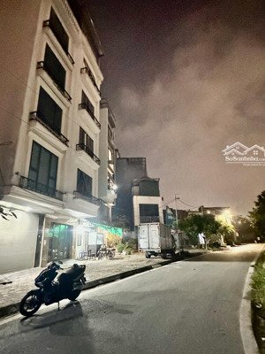 bán nhà phân lô ôtô tránh vỉa hè phương canh 7t thang máy 13,5 tỷ