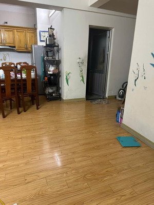 bán chung cư việt hưng-long biên-97m 3n2wc tầng trung-đông nam-full đồ-giá 5.4 tỷ (thương lượng)