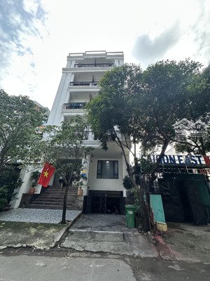 vị trí đắt giá mặt tiền đường số 8, quận 2- 11x26m(hầm+6 tầng)-hđt 300tr/tháng-63 tỷ