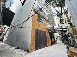 em gái nhờ bán chdv phố bà triệu - hà đông, 48m2 có 8 pkk, lô góc, ô tô đỗ cổng, full đồ, 9.45 tỷ