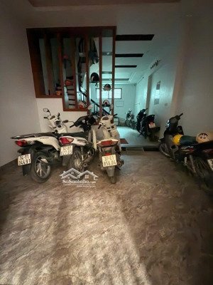 quan hoa - cầu giấy 45m2 - 5 tầng - 7 phòng ngủ - cho thuê 27 tr/tháng sổ đỏ chính chủ