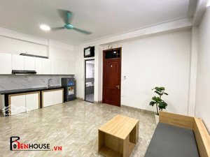 cho thuê căn hộ ngõ 260 cầu giấy (2pn, 1wc) dt 65m2 - giá thuê 10 triệu/tháng - có ban công