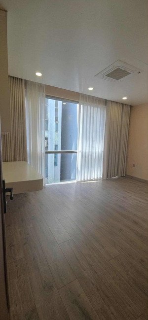 láng hạ 60m2, 8 tầng, mt 4,8m. vỉa hè, thang máy, ô tô tránh, kd tốt. 36 tỷ