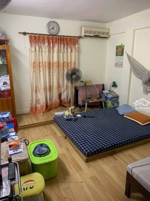 tập thể bách khoa tầng 3, ô tô đỗ cửa, khu víp, gần các trường đại học lớn, bệnh viện