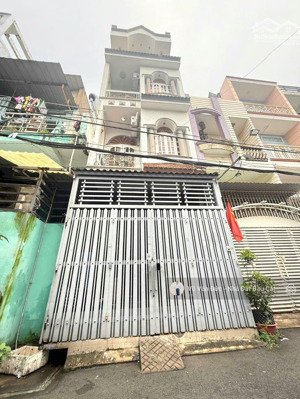 bán nhà hxh6m cách mạng- p.tân thành, tân phú. dt 3.8x13- đúc 4 tấm- nhỉnh 7 tỷ