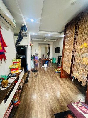 bán gấp cc riverside garden, 6,9 tỷ, 72m2, 2pn, 2wc, đầy đủ nội thất