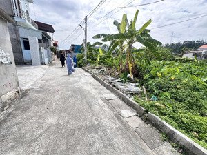 bán đất 134,8m2 tại trung tâm xã thanh sơn, kiến thụy,hải phòng,giá 2,3 tỷ chia được 2 lô ngõ thông