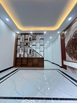 em bán nhà trung tâm hà đông dt 47m 5 tầng mt 4,2m giá nhỉnh nhẹ 6ty