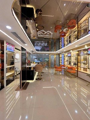 shock! phân lô thái hà, xây mới từ móng, 8t, thang máy, nội thât nhập, 3 ô tô tránh, vỉa hè. 62m2