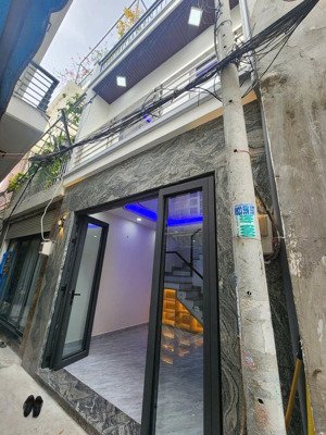 bán nhà riêng tại hẻm 435 huỳnh tấn phát, 5,5 tỷ, 36m2, nội thất đầy đủ, pháp lý đầy đủ