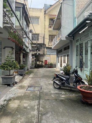 nhà đẹp 2 tầng ngay bành văn trân - kdc yên tĩnh giá chỉ 6,8 tỷ tl