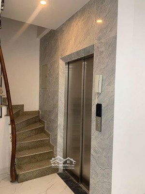 chính chủ bán nhà cầu giấy - ô tô đỗ cửa - 6 tầng thang máy