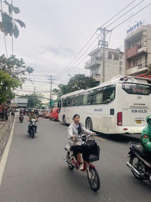 bán nhà 130m2 1 trệt 2l mtkd đường hiệp bình hiệp bình chánh thủ đức 15 tỷ