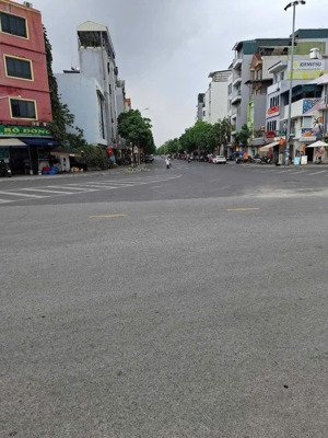 hàng hiếm trung tâm ngọc thụy 2 lô đẹp giá tốt mặt phố hoa hậu tại long biên, hà nội