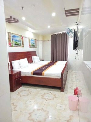 siêu phẩm khách sạn 7 tầng, 38 phòng, dòng tiền ổn định 220tr/tháng nguyễn thái bình - tân bình