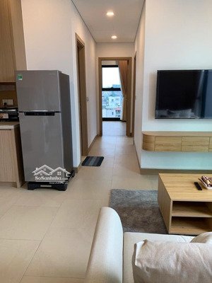 bán nhà đẹp sát phố phạm văn đồng - 38m2 x 6 tầng, 5phòng, dòng tiền 360tr/năm -gần ô tô, 2 thoáng